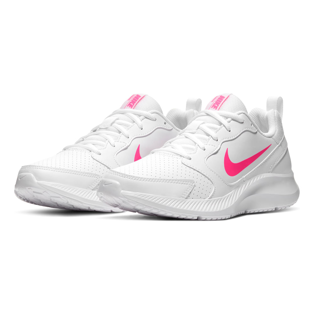 nike wmns todos bq3201